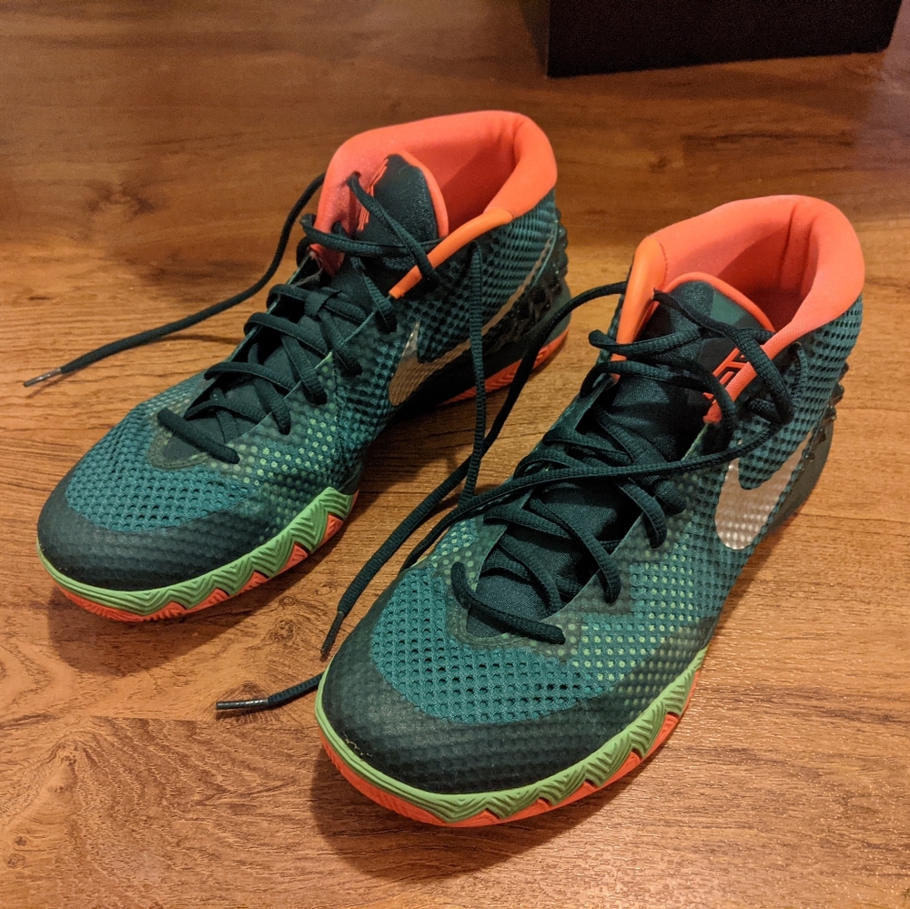 Nike Kyrie 1 'Flytrap' Size 10.5